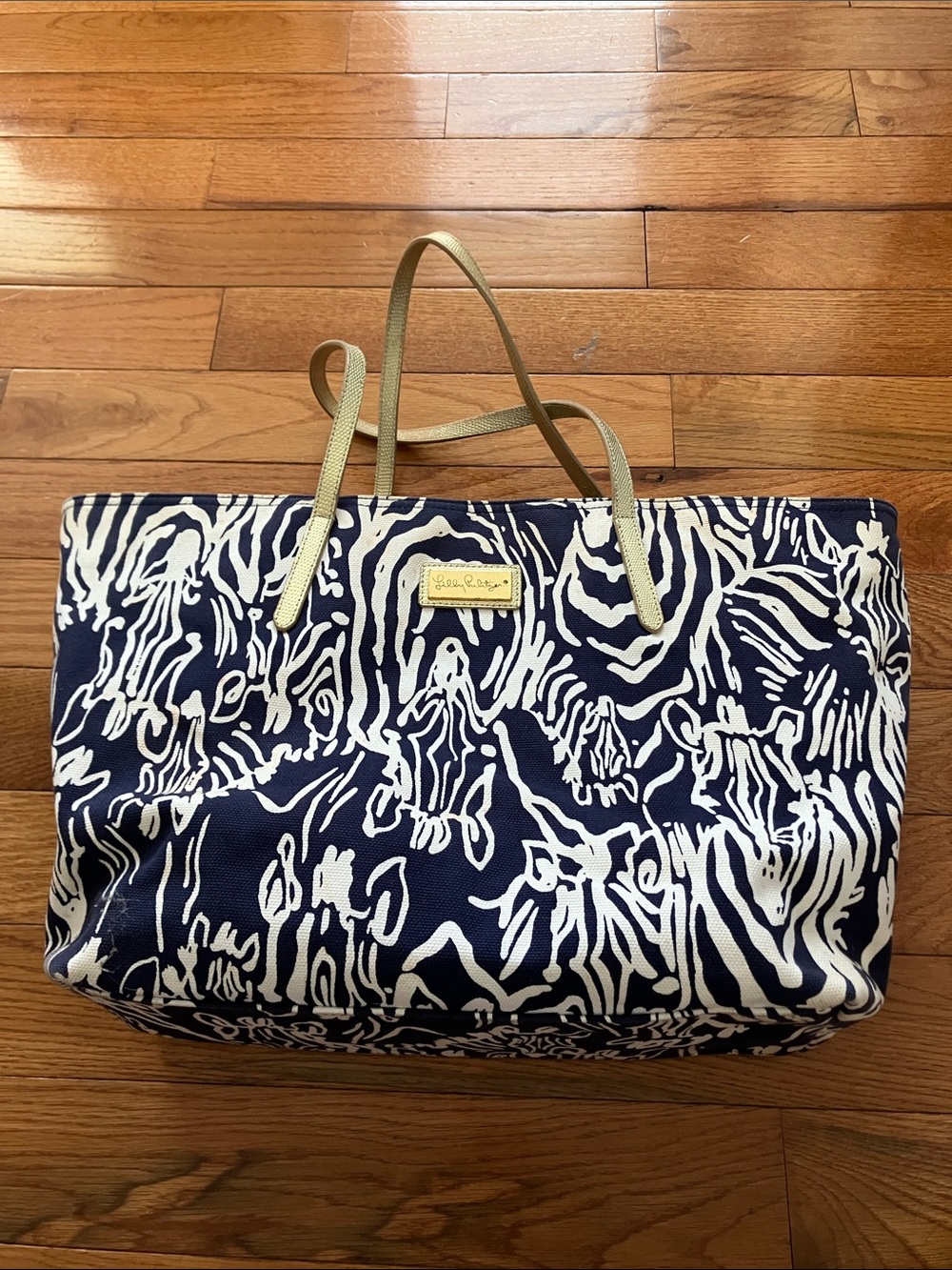 Lilly Pulitzer Navy and White Patterned Sturdy Tote with Gold Accents